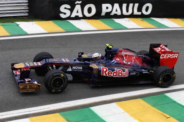 红牛车队完胜法拉利,皮亚斯特里点燃赛场 红牛车队完胜法拉利,皮亚斯特里点燃赛场