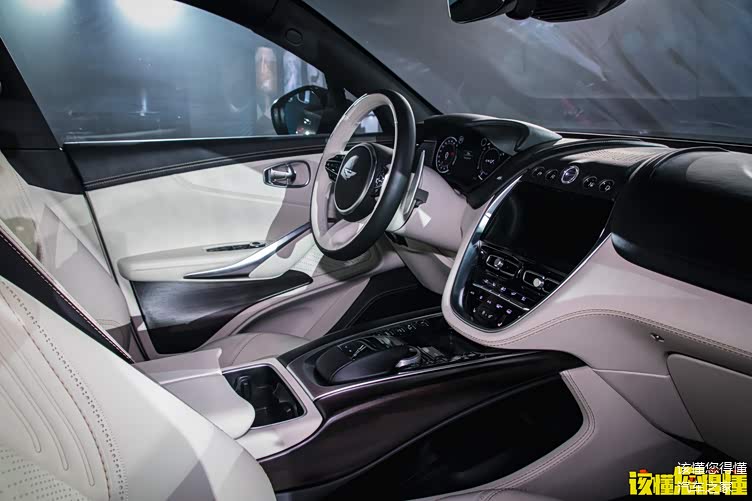 阿斯顿马丁力克威廉姆斯,诺里斯带队取胜 阿斯顿马丁力克威廉姆斯,诺里斯带队取胜