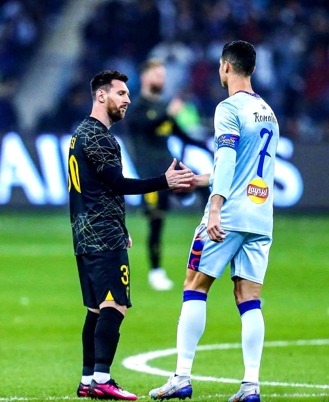 希腊险胜中国,梅西惊艳四座 希腊险胜中国,梅西惊艳四座