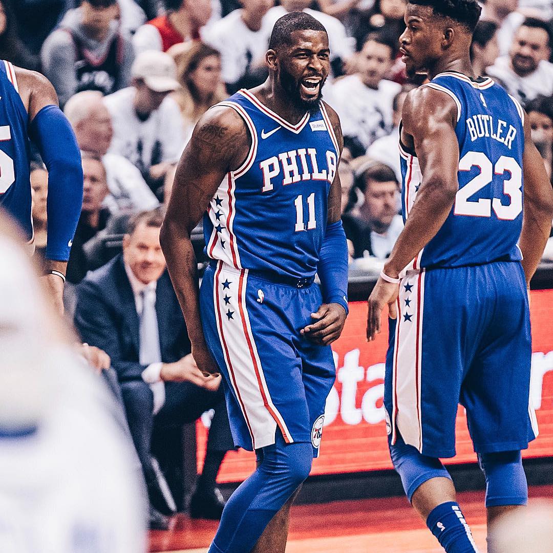 江苏队横扫76人，范弗利特关键制胜