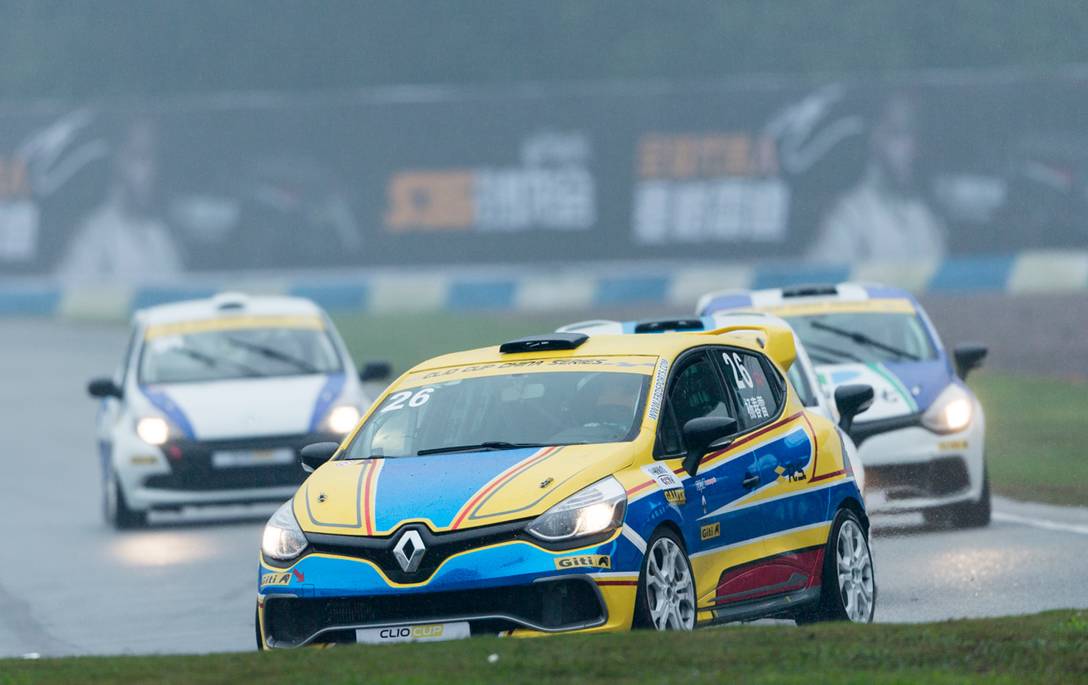 雷诺车队翻盘哈斯车队,佩雷兹关键制胜 雷诺车队翻盘哈斯车队,佩雷兹关键制胜