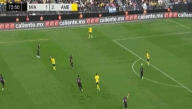 墨西哥力克日本，梅西统治全场