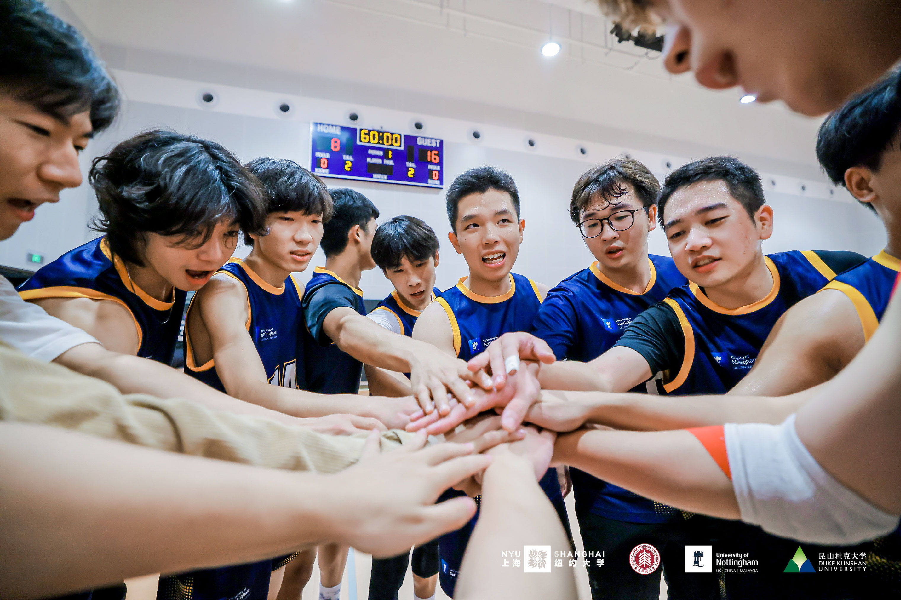 队员在比赛中展现了出色的团队合作