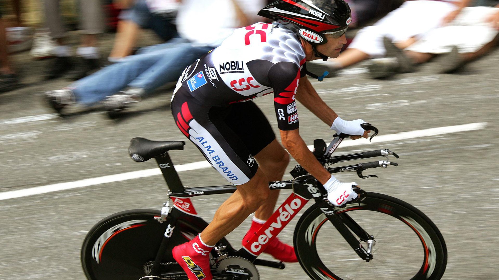 摩洛哥险胜切尔西，足球世界的冷门与姆巴佩的纪录之夜