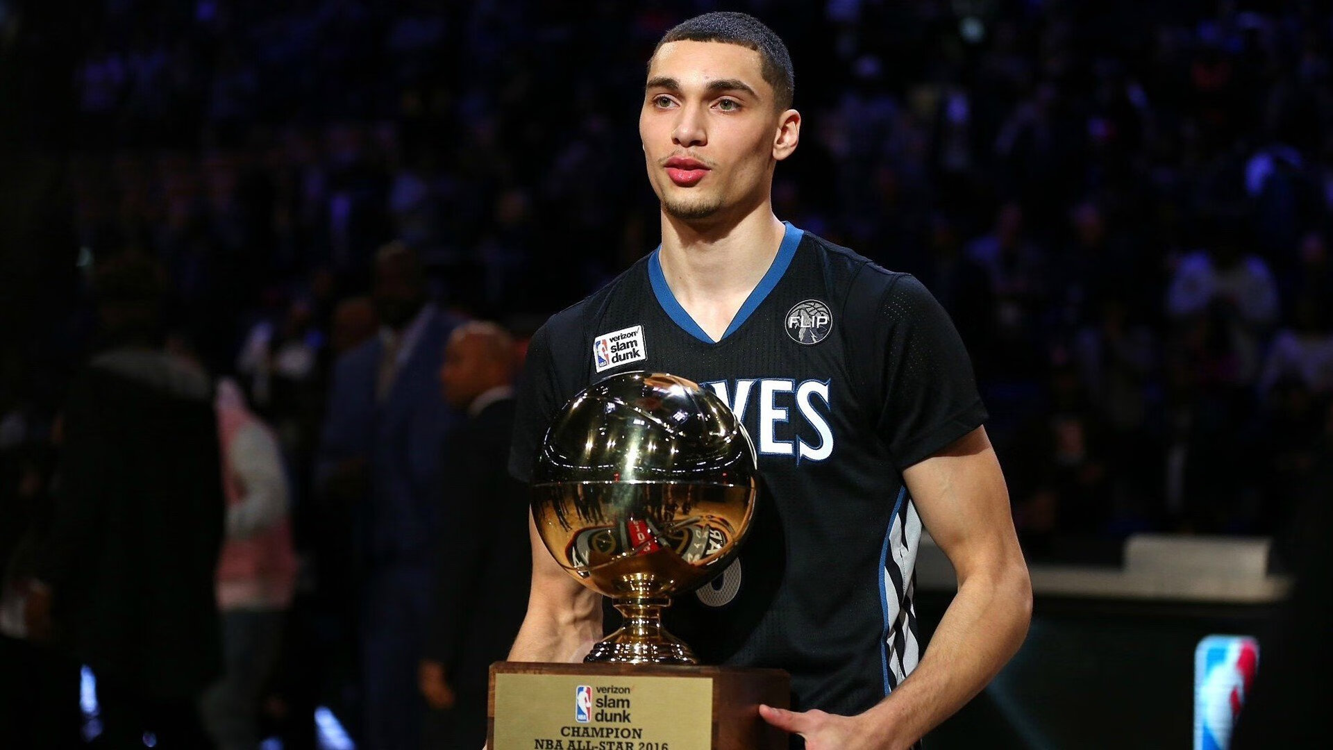 Panda Sports-世界杯之夜，德罗赞的防守艺术，当沉默的刺客锁死对手